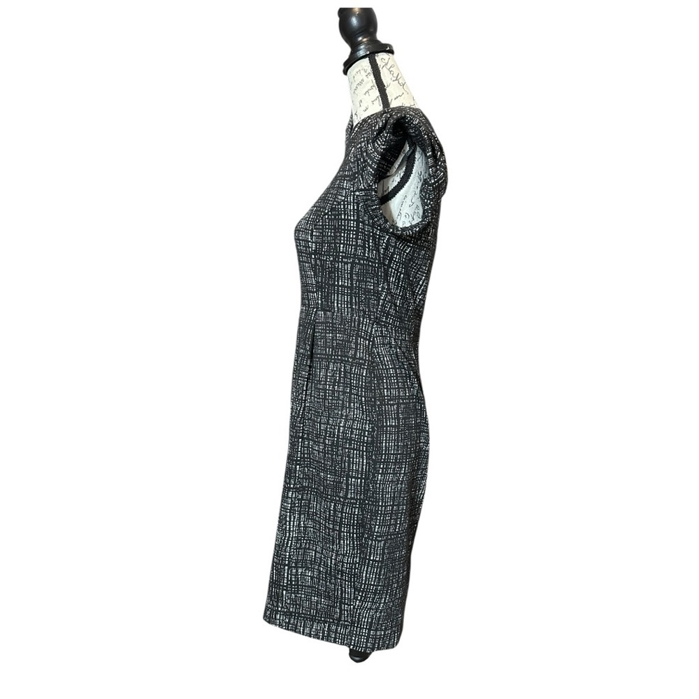Calvin Klein Short Sleeve Black and White Midi Dress Size 4 NWT - Picture 3 of 5